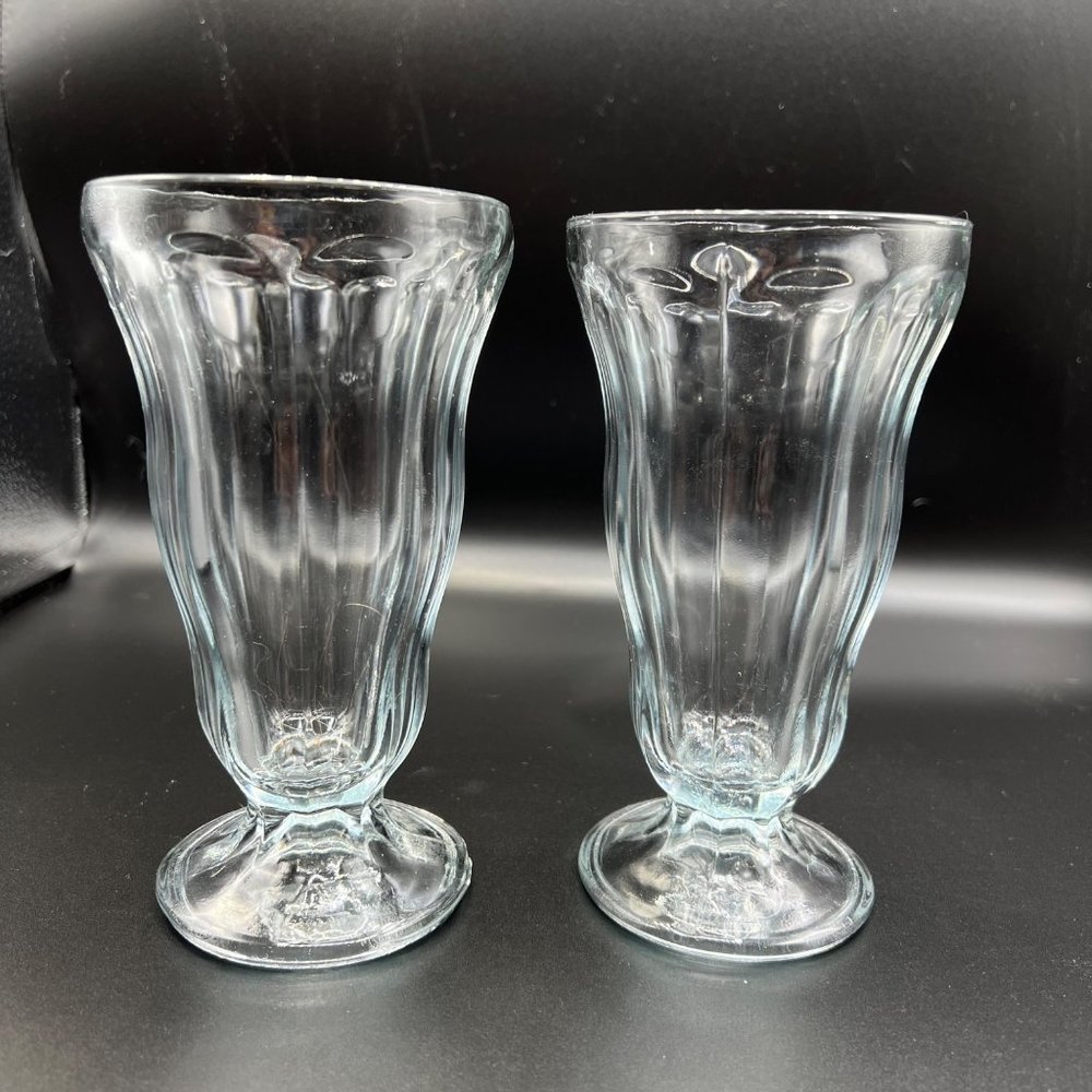 Set of 2 Heavy Glass Tulip Vintage Ice Cream Sundae Parfait Milkshake Glasses